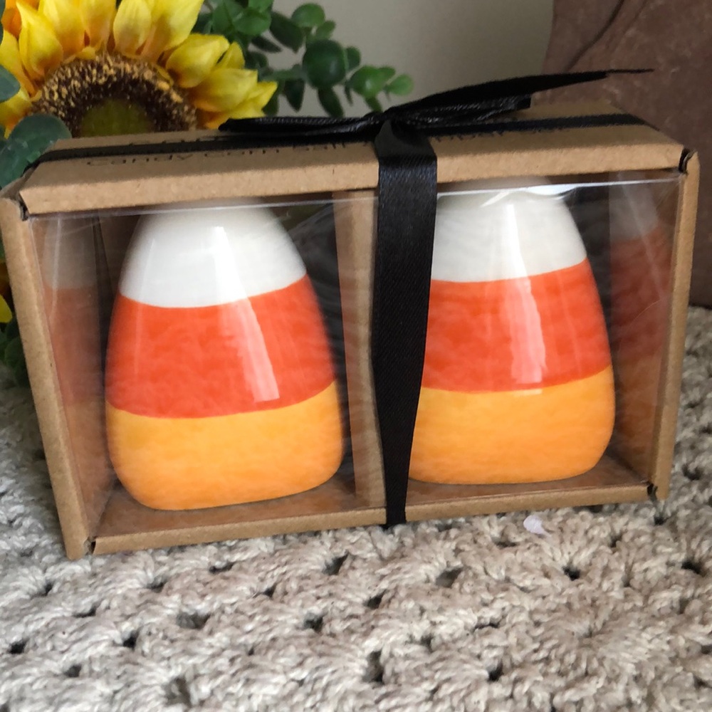 CANDY CORN Salt Pepper Shakers